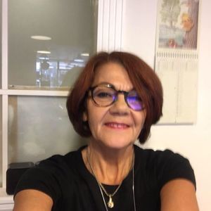 Meet your Posher, Pamela